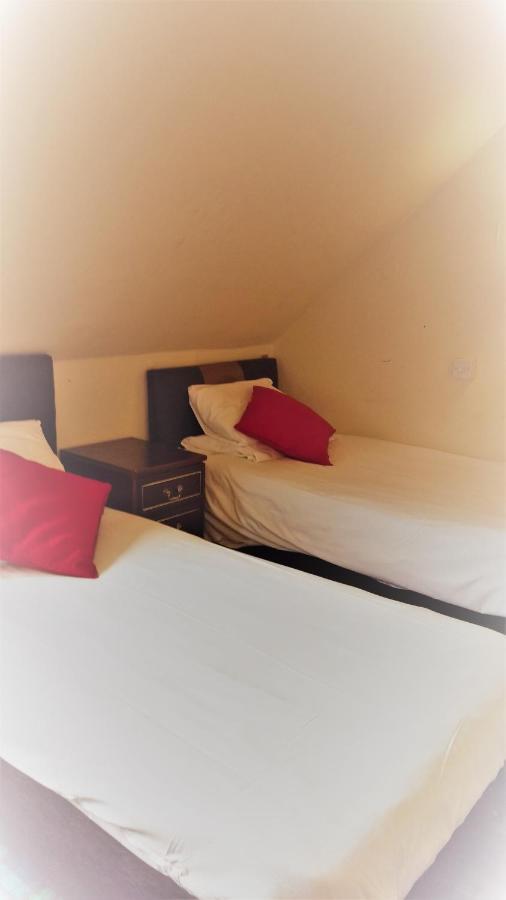 The Anchorage Hotel Трун Экстерьер фото